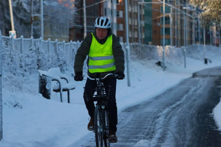 Vinter Cyklist Sne Is Koldt